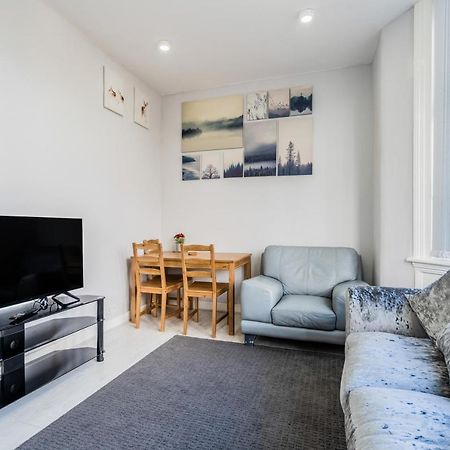 Modern Flat In Moseley With Free Parking Διαμέρισμα Μπέρμιγχαμ Εξωτερικό φωτογραφία