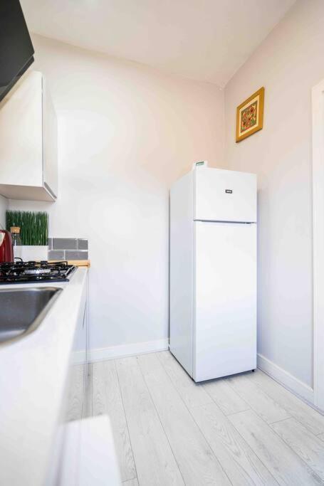 Modern Flat In Moseley With Free Parking Διαμέρισμα Μπέρμιγχαμ Εξωτερικό φωτογραφία